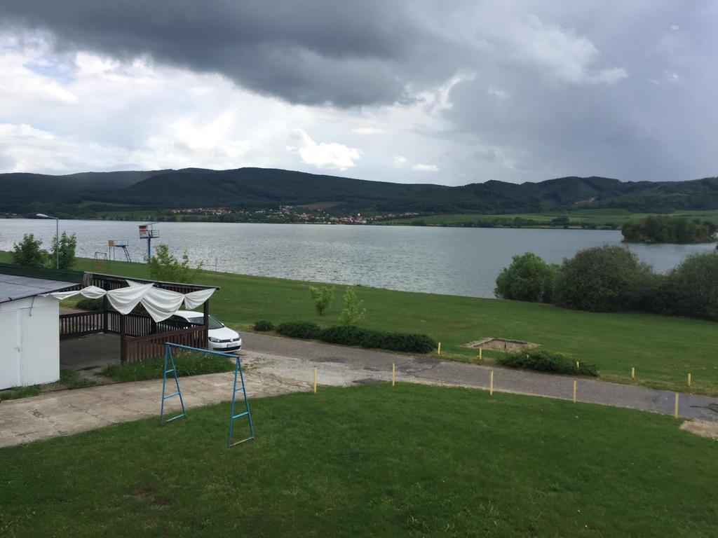 Turisticka Ubytovna Hotel Divín Zewnętrze zdjęcie