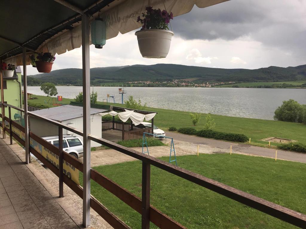 Turisticka Ubytovna Hotel Divín Zewnętrze zdjęcie